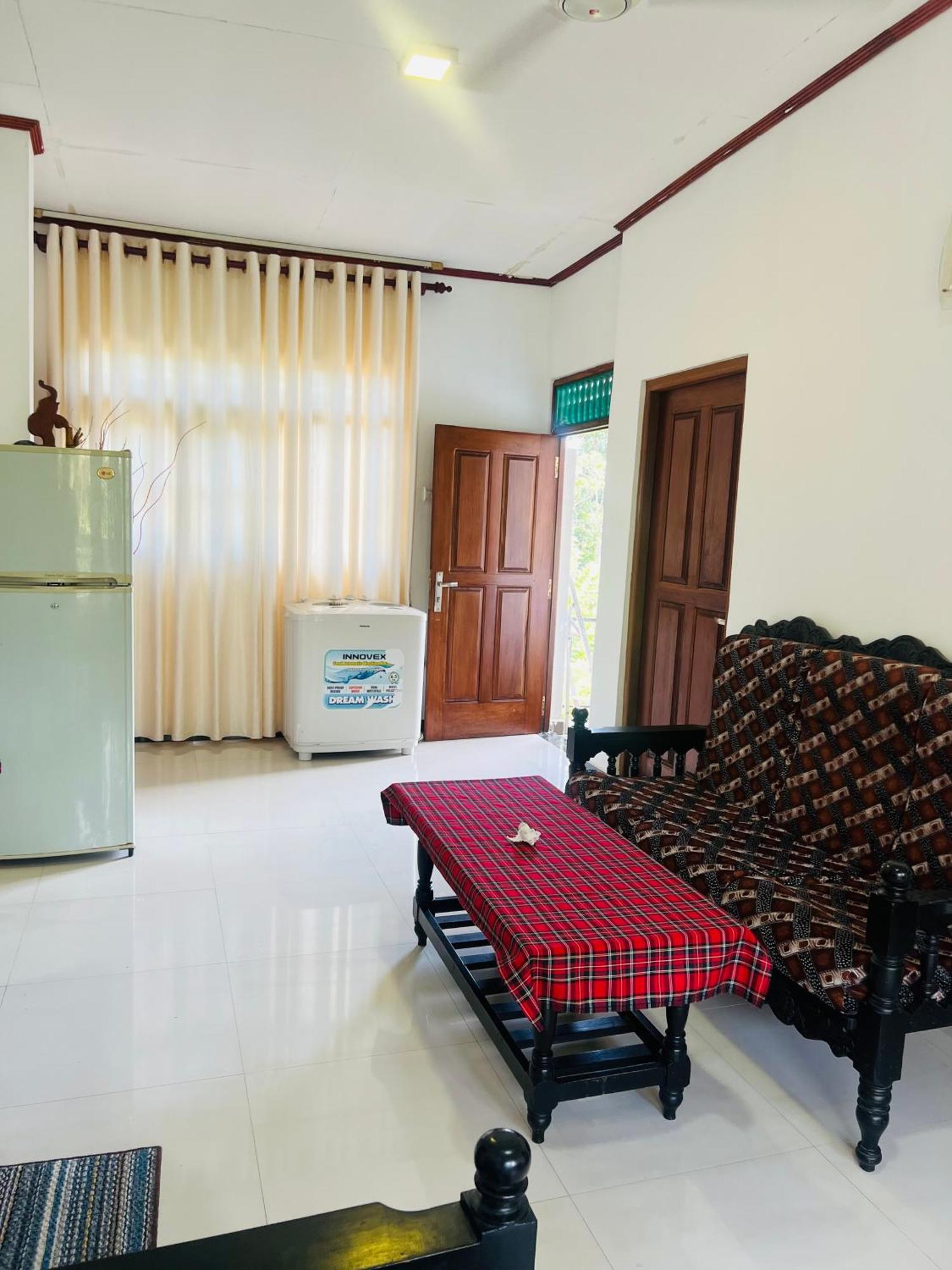 Zen Zone Hotel Weligama Eksteriør billede